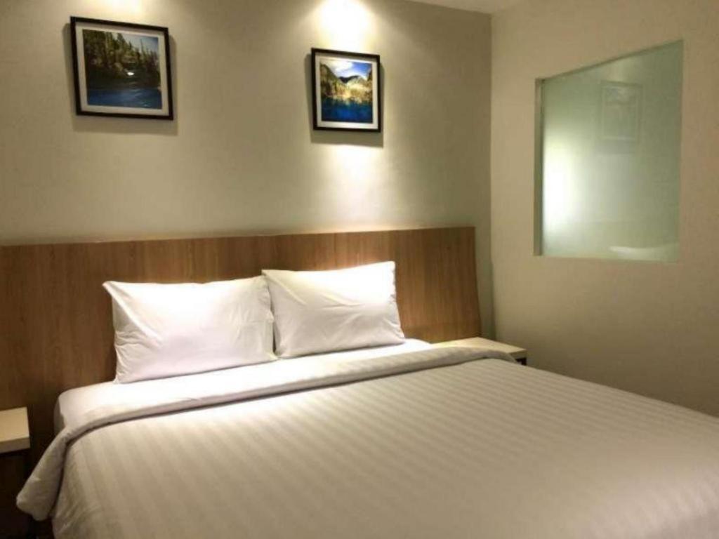 מטאראם Hart Hotel Arjuna מראה חיצוני תמונה