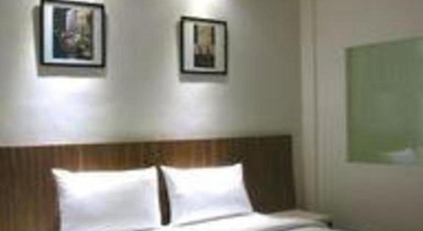 מטאראם Hart Hotel Arjuna מראה חיצוני תמונה