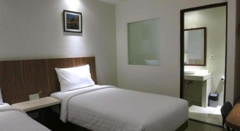 מטאראם Hart Hotel Arjuna מראה חיצוני תמונה