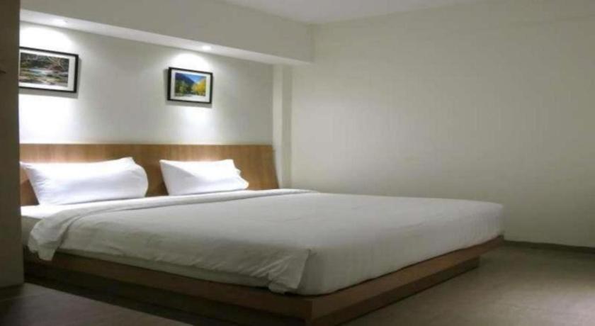 מטאראם Hart Hotel Arjuna מראה חיצוני תמונה