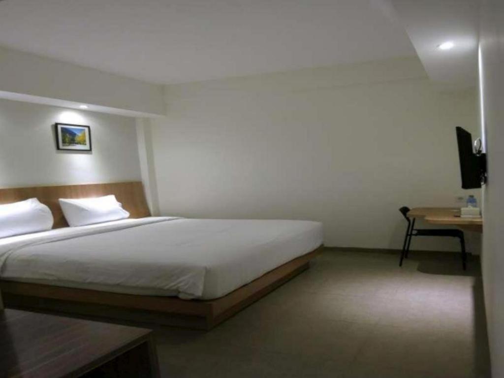מטאראם Hart Hotel Arjuna מראה חיצוני תמונה